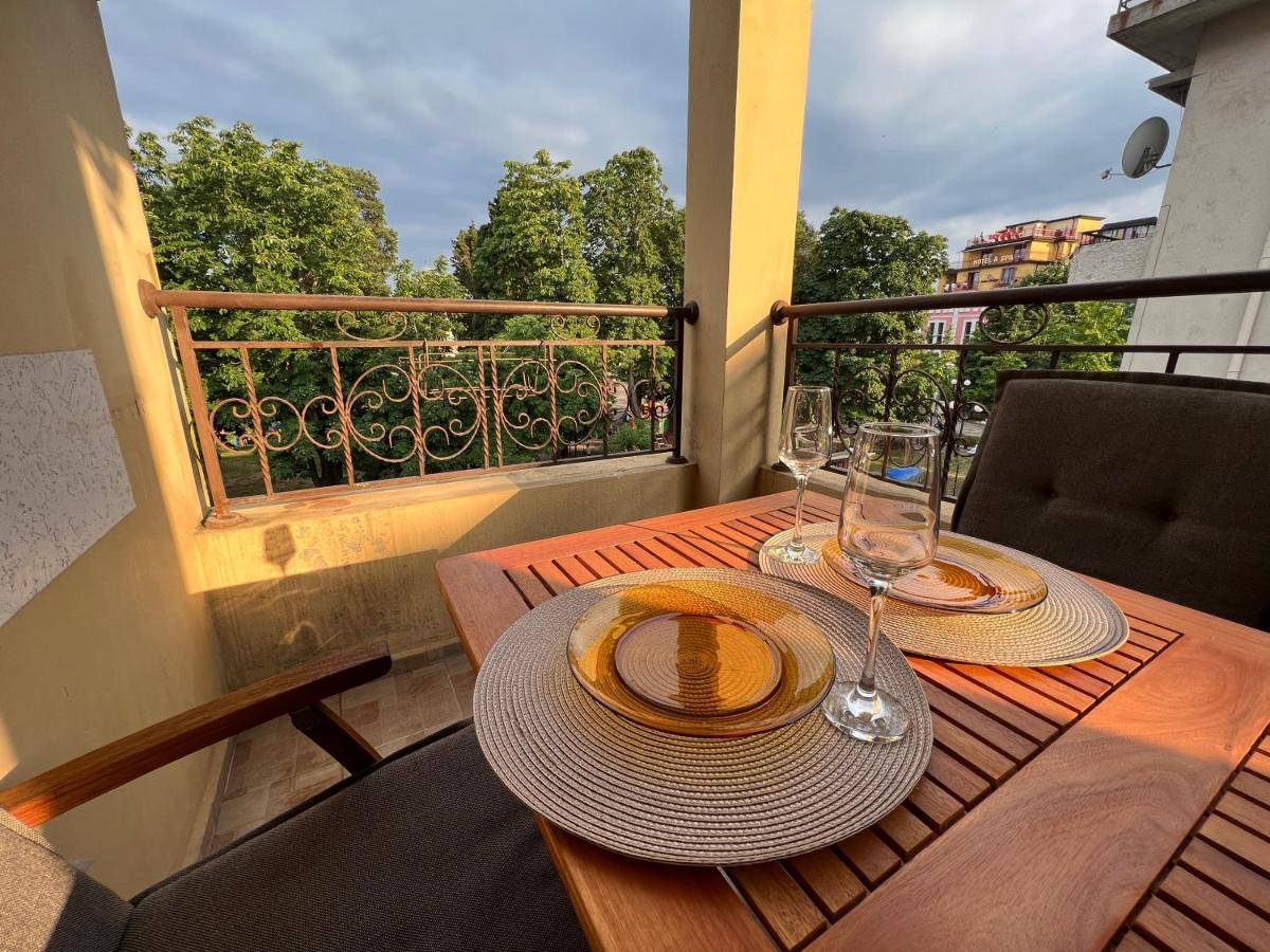 Art Apartments - Поморие Экстерьер фото